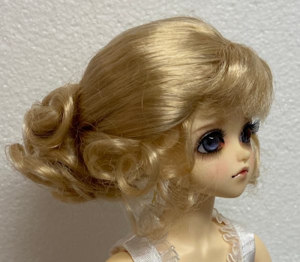 Clarissa Wig (Light Peach Blonde) Size 7-8