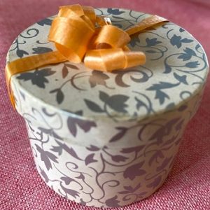 Miniature Presentation Box Silver 1.75″ x 5.5″