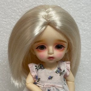 Evelyn Wig (Bleach Blonde) Size 5-6