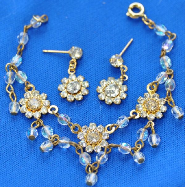 Gold Jewelry Set with rhinestones, crystal pearls fits 21", SD,