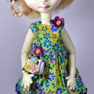 Pixidust Design “Sprinkling Daisies” Tonner 10″,  YoSD