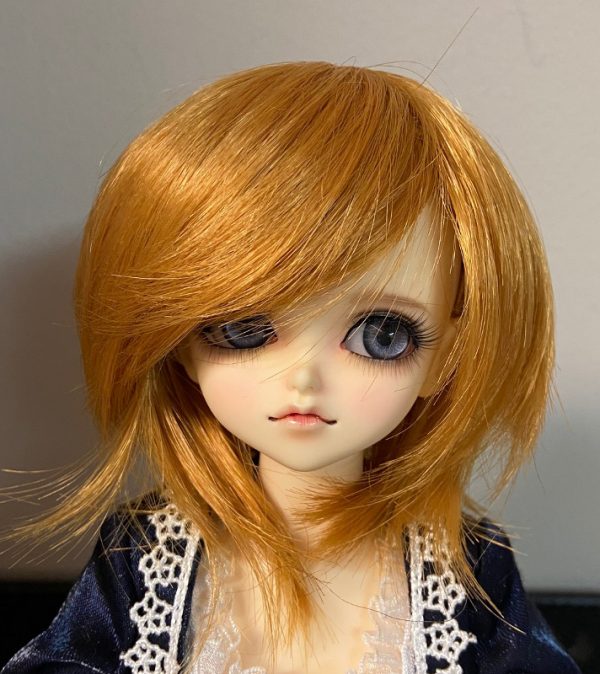 Impl Wig - Medium Strawberry Blonde Bob (Size 7-8))