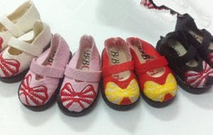 JS098 Red Mary Jane Shoes with Yellow Bows   32mmx16mm; 1.25″ x