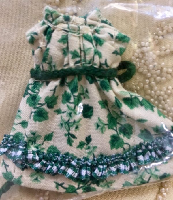Green Floral Print Dress 10cm (Lati White/Amelia Thimble)