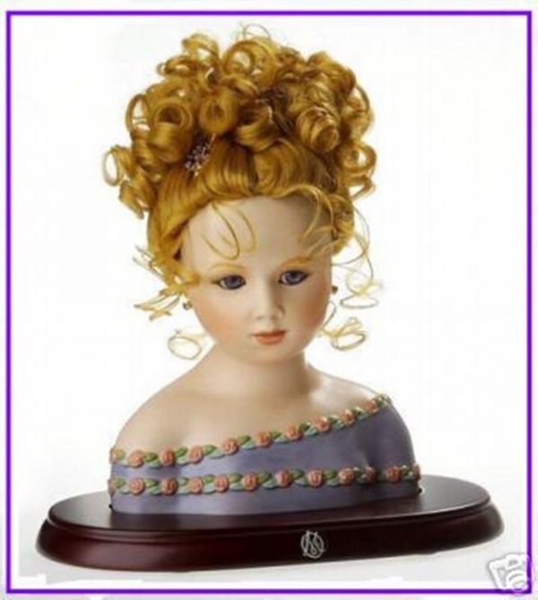 Amelia La Femme Statuette 7" by Marie Osmond