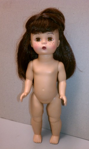 8″ Nude Wendy (Latin Skin/Brown Hair/Brown Eyes) Bent Knee