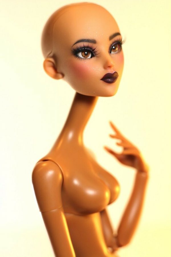 Kadira Dramatic Painted Tan Nude 12.5" (Resin BJD)