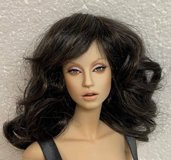 Shaine Wig (Nearly Black) Size 4-5