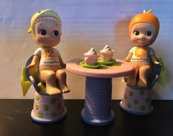 Amelia Thimble Buttons & Bows Table Set (Fits Lati White)
