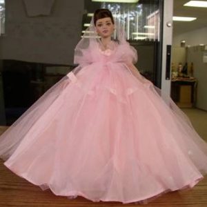 Tiny Kitty Collier She Walks in Beauty LE 10″