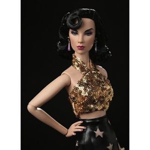 Tulabelle Fashion Saga 16″. NRFB in Shipper