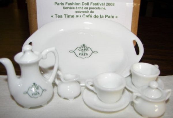 Paris Fashion Doll Festival Tea Time au Cafe de la Paix Tea Set