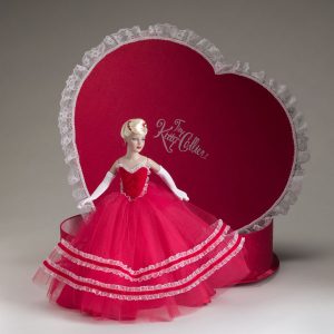 Tiny Kitty Collier Valentine Hearts Hat Box Set 10″