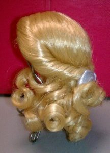 Wig – Alexander Blonde Curly Wig sz 5