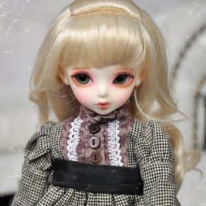 YW-123 Yo-SD Wig:  Blonde Long Wavy w/Bangs