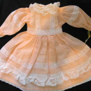 DP-Modelle Bleuette Peach Silk Dress 29cm