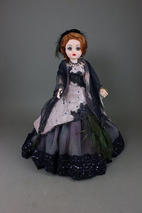 Peacock Rose Cissy 21" LE600