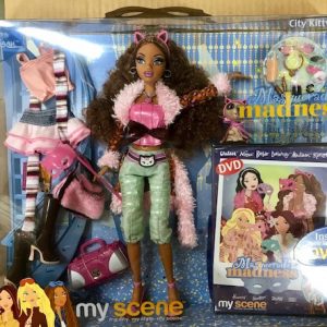 C1241 My Scene Masquerade Madness City Kitty Madison