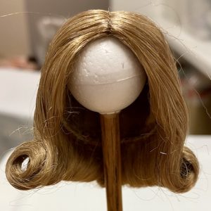 Wig – Alexander Ash Blonde Flip w/Center Part sz 5