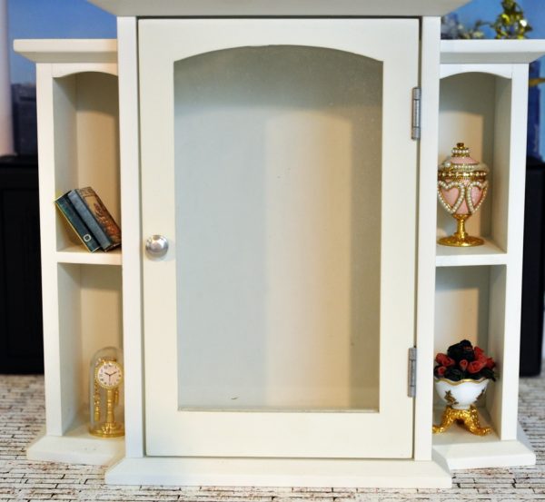 Furniture: Wood China Cabinet 12" x 10"