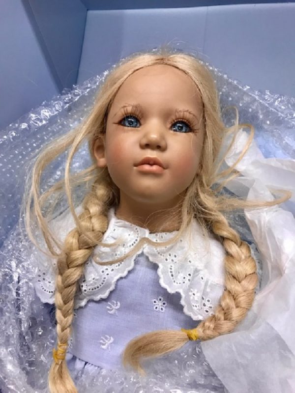 Annette Himstedt JULE  Made for German Market never removed from box with shipper