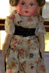 German E d K #9 bisque/papier mache head w/stuffed cloth body
