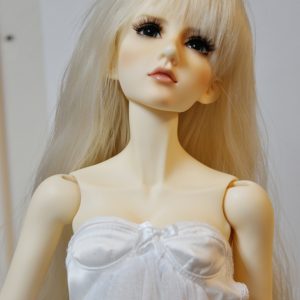 Wavy Super Long Wig w/Bangs (Silk Rich) Size 8-9