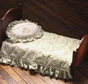 Furniture: Wooden Bed With Bedding – 18 to 22″ Dolls