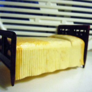 Furniture: Renwal vintage bed  4” long