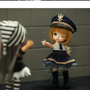 Lati Yellow Prison Break Jailer Happy Wink Full Set 16cm, 6″