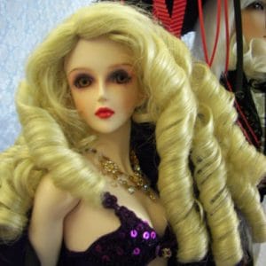 Southern Belle Wig (Pale Blonde) Size 8-9