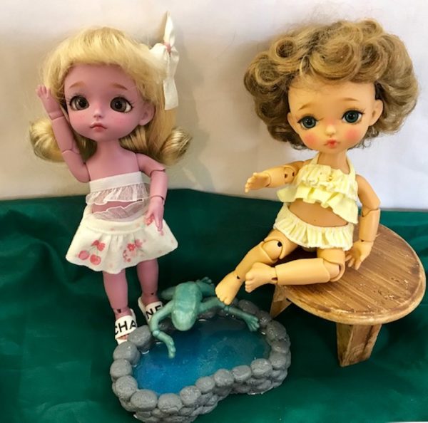 Handpainted Resin Wading Pool for Small Dolls