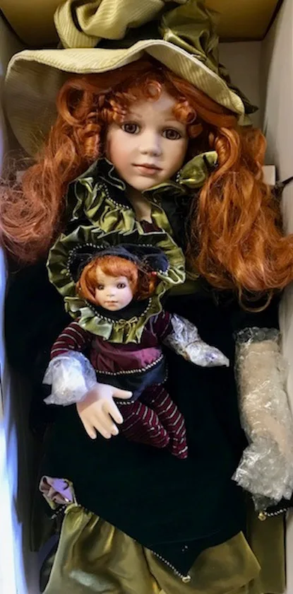 Kara by Seymour Mann Porcelain Doll NRFB LE1200 – Doll Peddlar