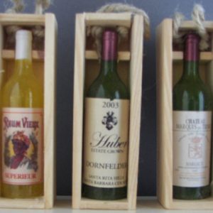Beverage: One Bottle of  Wine in Wooden Box (4″x1″x1″)