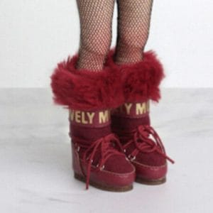 SK Couture Fur Snow Boots for Blythe, Obitsu 24, Jacoosun, Azone, Pullip.  Wine and Wine fur.  FREE SHIPPING