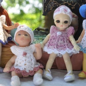 Dusty Rose w/white Crochet Set for Tiny dolls 3-5