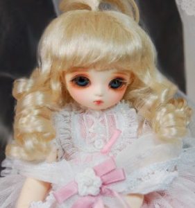 YW-79 Yo-SD Wig:  Blonde Ringlet Top Knot