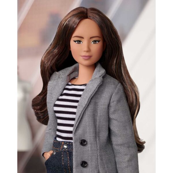 GTJ84 Barbie Signature @BarbieStyle Doll 3 - Image 3