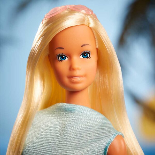 GTJ86 Malibu Barbie & Friends Gift Set (Three Doll Set) by Bill Greening NRFB in Shipper - Image 5