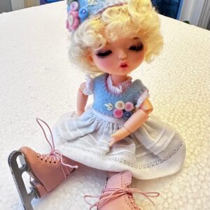 Lati Yellow Mystic Hana  with Boneka outfit, ice skates, mohair wig  FULLSET  NEW, Mint.