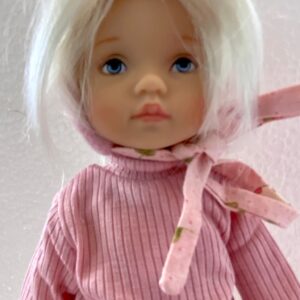 Boneka Bonita wearing Pink Bunny on My Pocket outfit  & Roller Skates (Tuesday Sculpt) 10″ NEW MINT