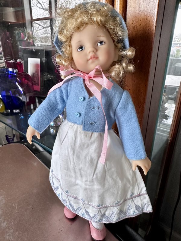 Regency Fashion Boneka 'Belle' dressed doll (Tuesday Sculpt) 10" (24cm) NEW MINT - Image 5