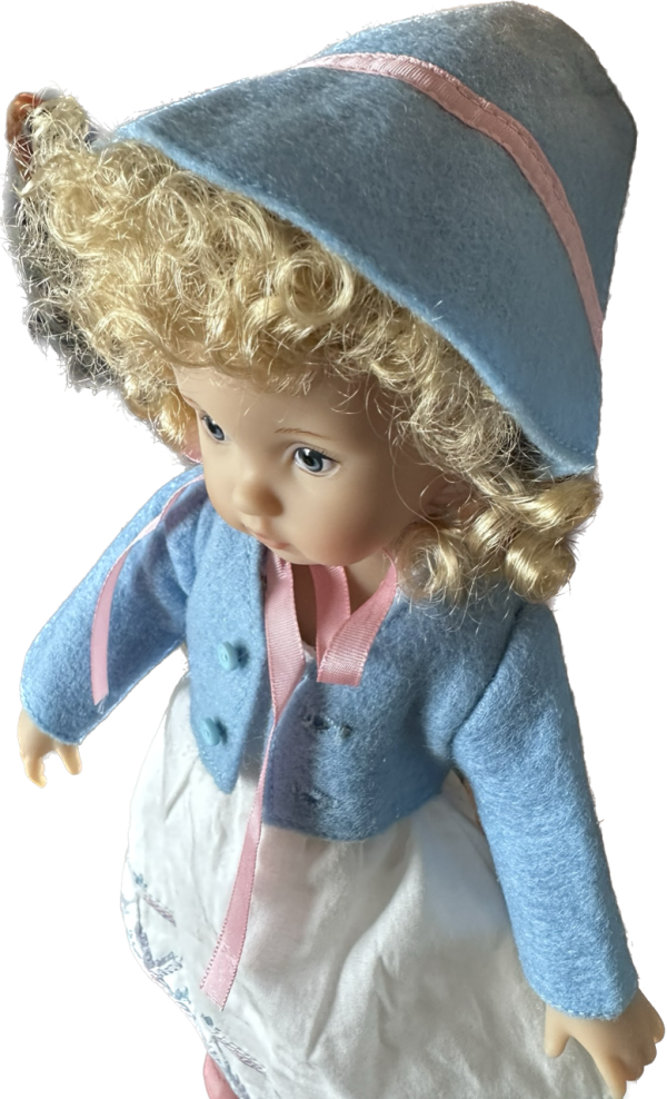 Regency Fashion Boneka 'Belle' dressed doll (Tuesday Sculpt) 10" (24cm) NEW MINT - Image 4