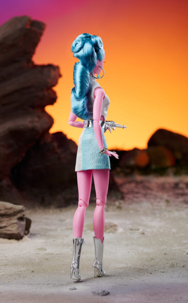 2022 WClub Galaxy Girl Poppy Parker - Image 3
