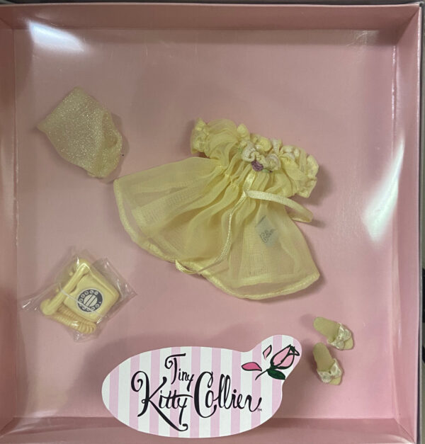 2004 Tonner Con Tiny Kitty Collier Baby Doll Outfit 10"