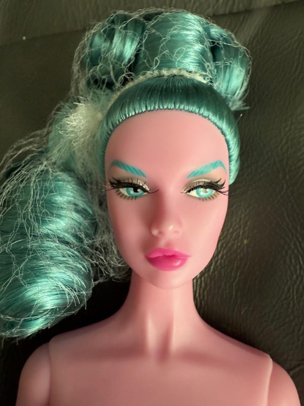 GALAXY GIRL Poppy Parker dressed doll. Never Removed from Box in Shipper - Image 6