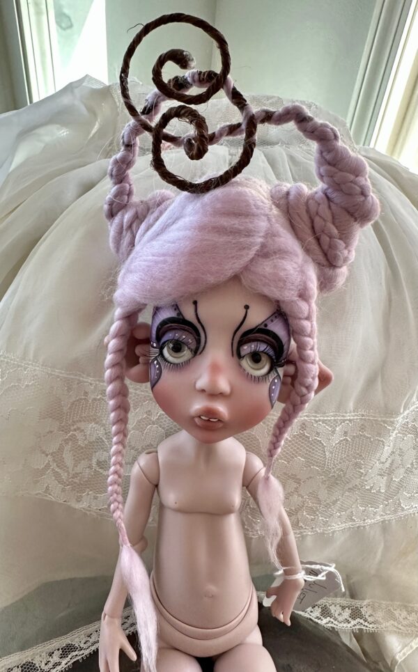 Sculpture Wig  LAVENDER  size 6-7 handmade - Image 7