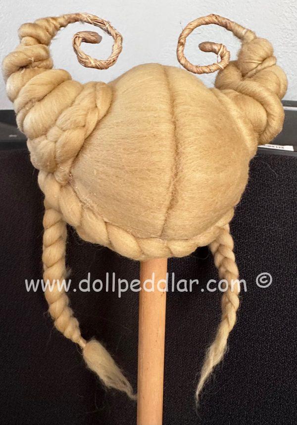 Sculpture Wig  HONEY BLONDE size 8-9 handmade - Image 2