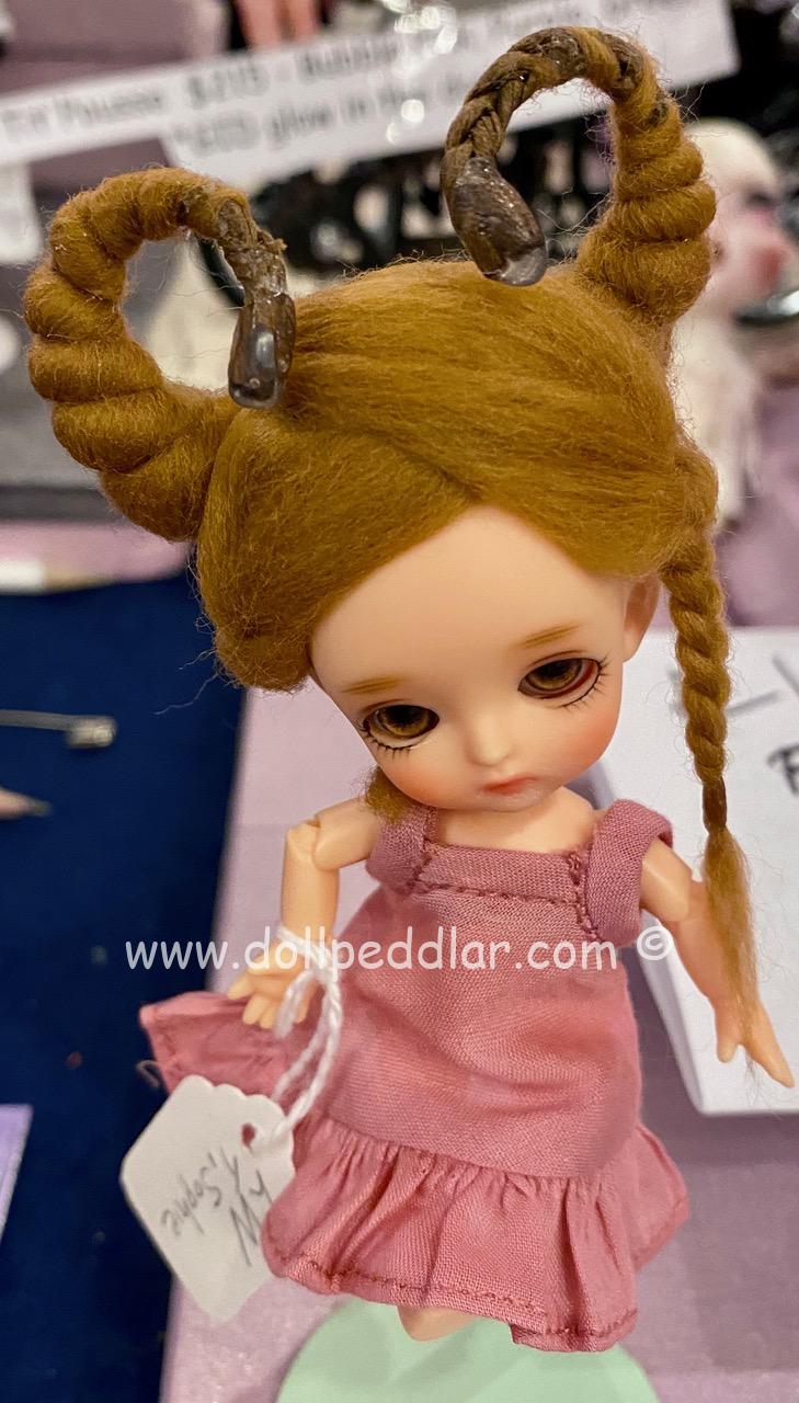 Sculpture Wig BUTTERED TOAST size 6-7 handmade - Image 6