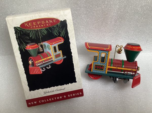 Hallmark Ornament Yuletide Central 1994